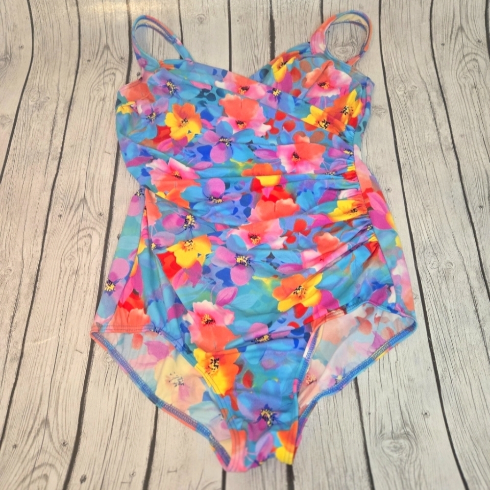 Miraclesuit Bright Colorful Floral One Piece Swimwear Women’s Size 16 Beach